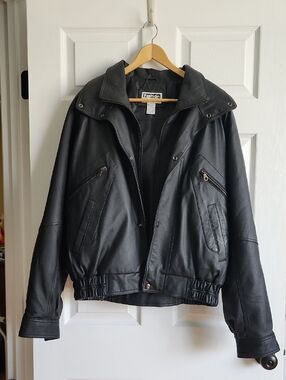 Men's Black Leather Bomber Jacket